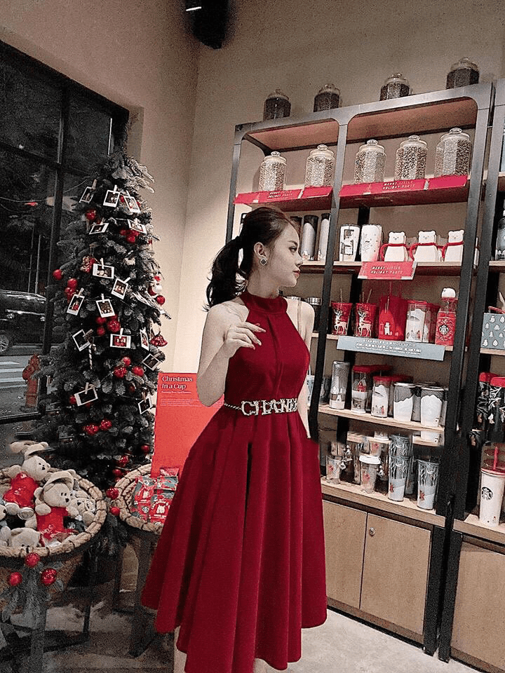 Set váy yếm đỏ kèm áo thun tay dài cực xinh  Hàng đẹp với giá tốt nhất