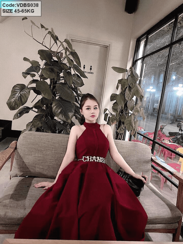 Đầm nhung đỏ cổ yếm Big size 65kg( ko kèm nịch)