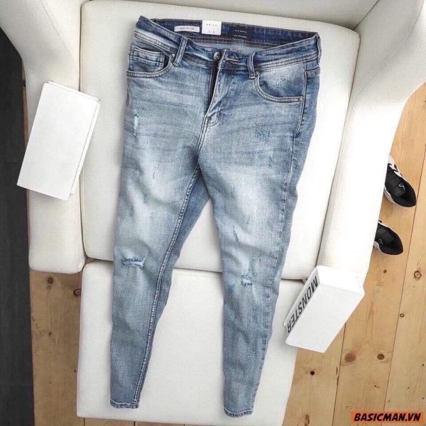 Quần jean dài màu xanh